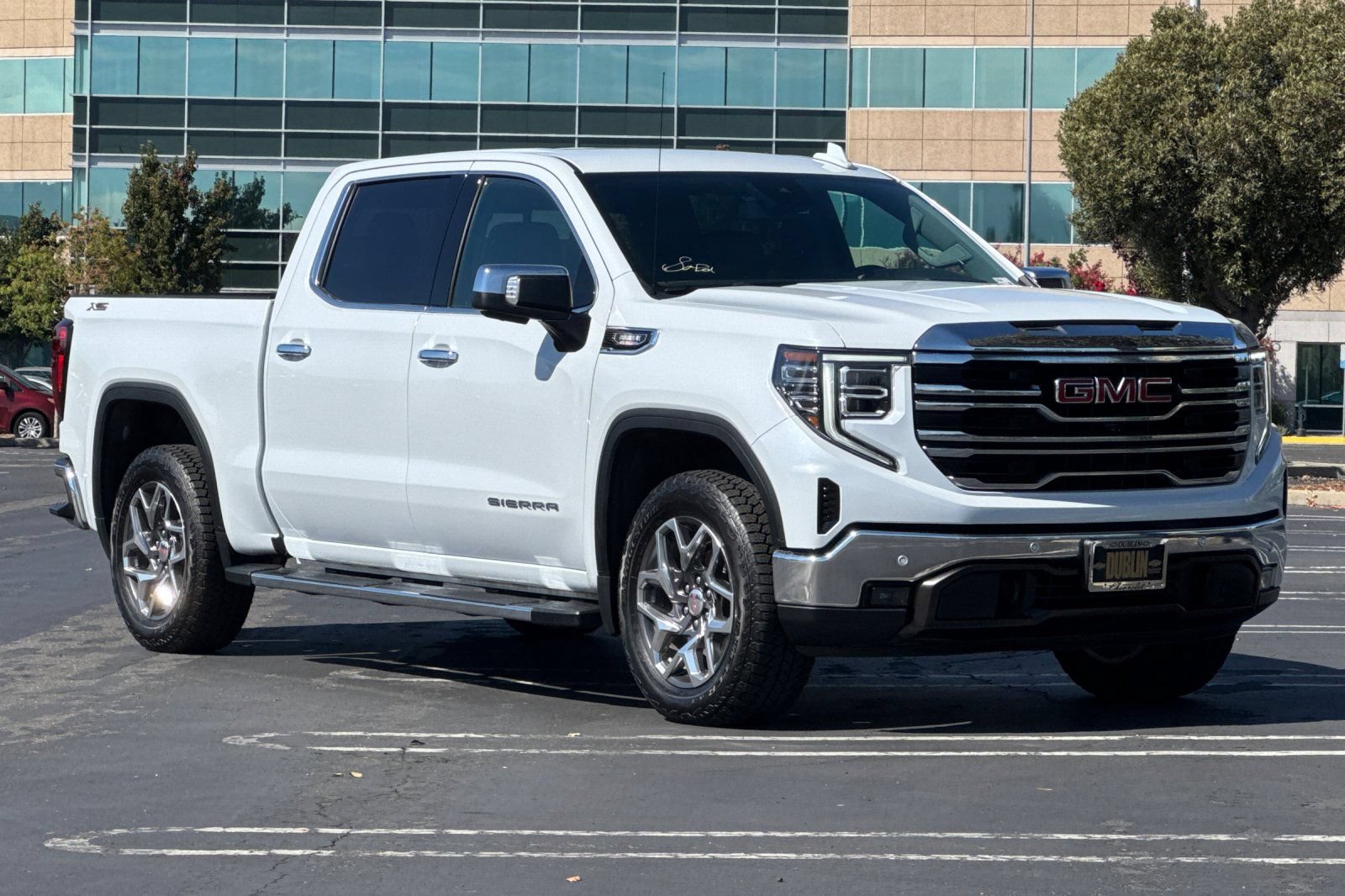 Used 2026 GMC Sierra 1500 SLT w/ SLT Premium Plus Package AWD/4WD image 2