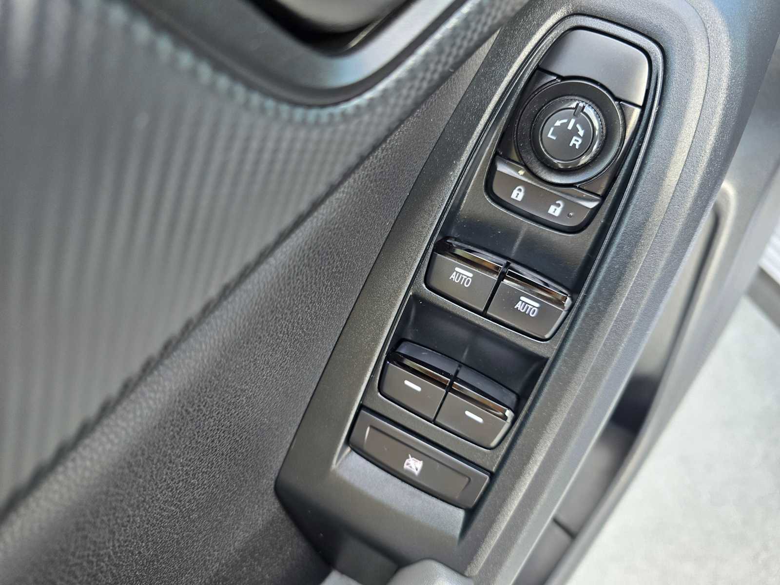 Used 2024 Subaru Crosstrek 2.0i image 22