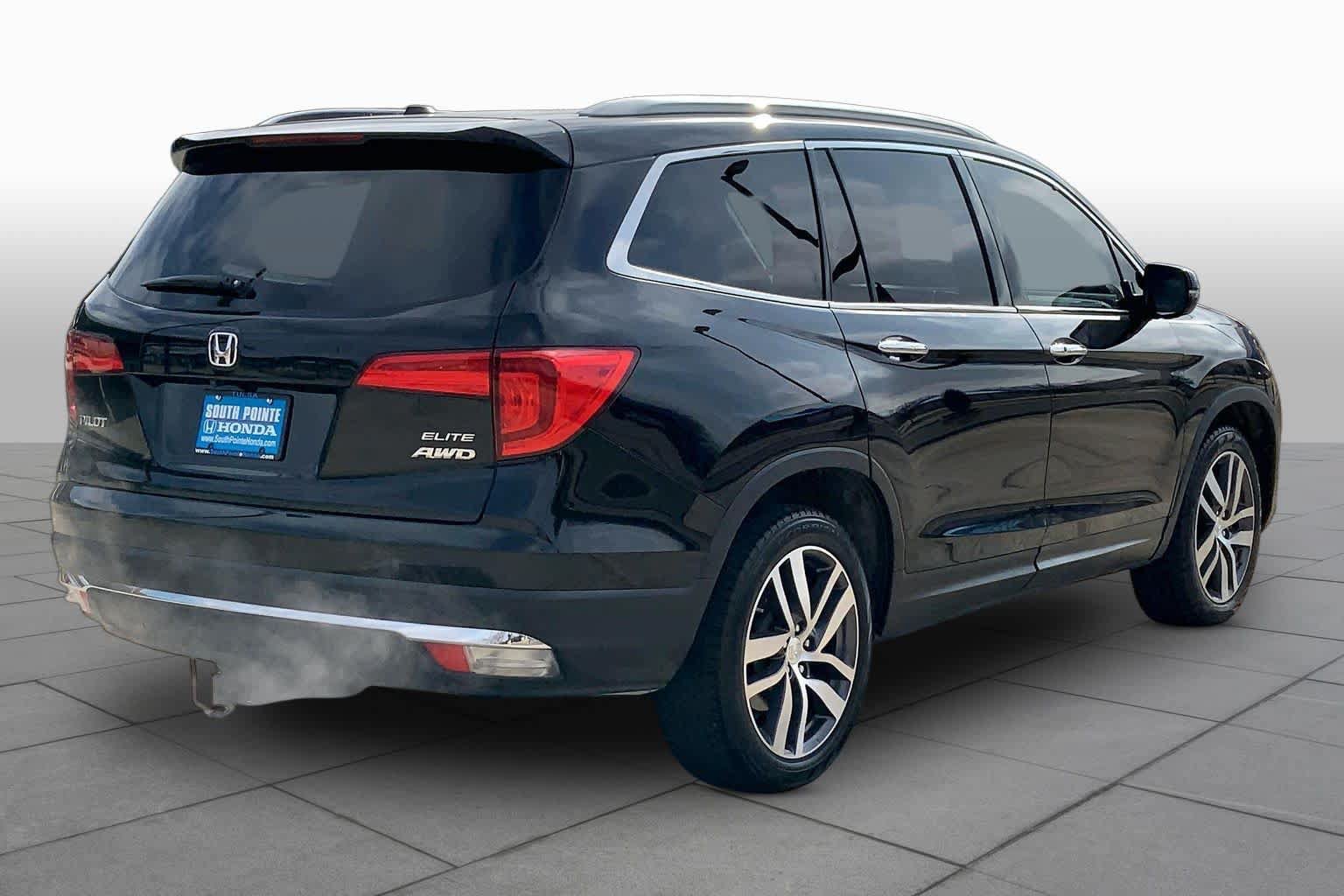 Certified 2017 Honda Pilot Elite image 13