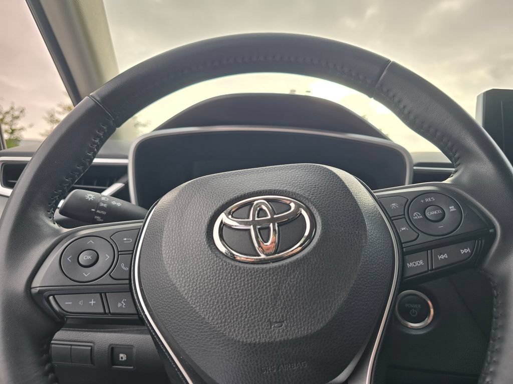 Used 2024 Toyota Corolla XLE FWD image 19