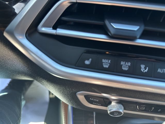 Used 2023 BMW X5 xDrive40i w/ M Sport Package AWD/4WD image 13