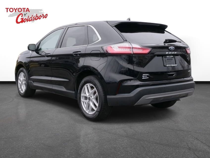 Used 2024 Ford Edge SEL image 8