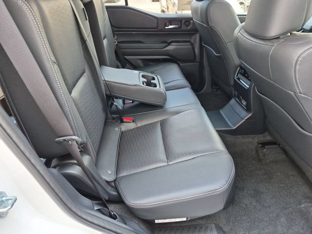 New 2027 Toyota Land Cruiser w/ Premium Package AWD/4WD image 32