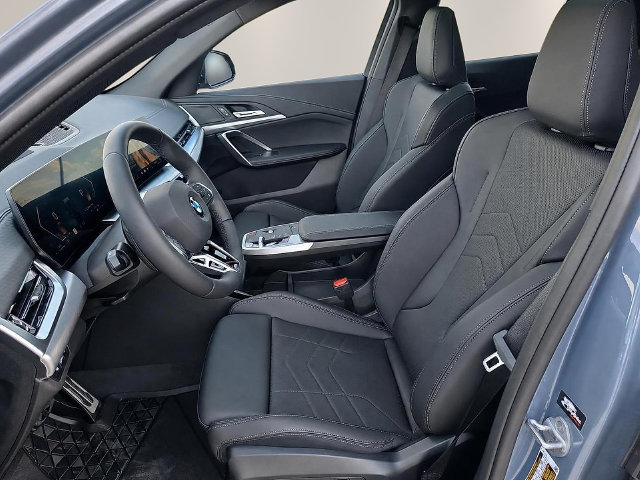 New 2027 BMW X2 xDrive28i AWD/4WD image 17