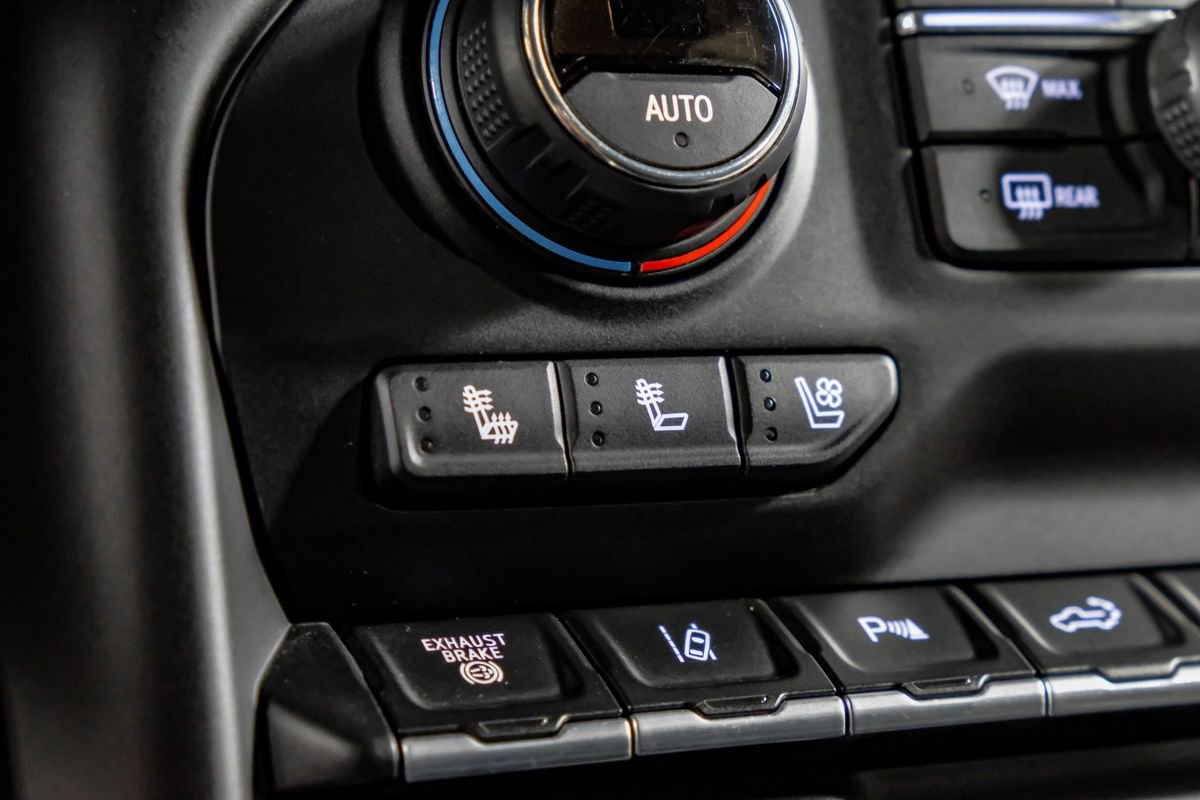 Used 2021 Chevrolet Silverado 3500 High Country w/ Snow Plow Prep/Camper Package image 26