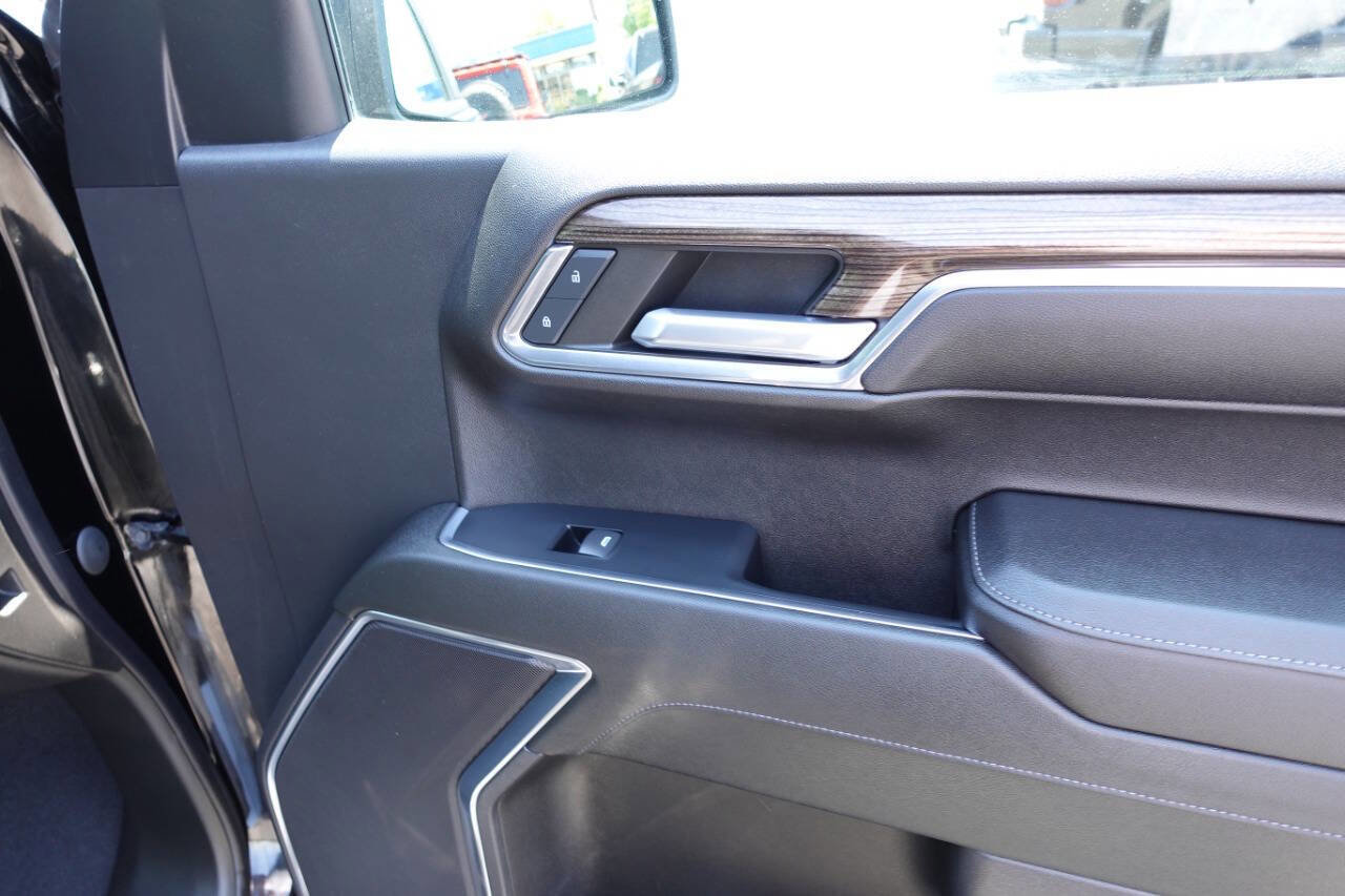 Used 2023 Chevrolet Silverado 1500 LT AWD/4WD image 33