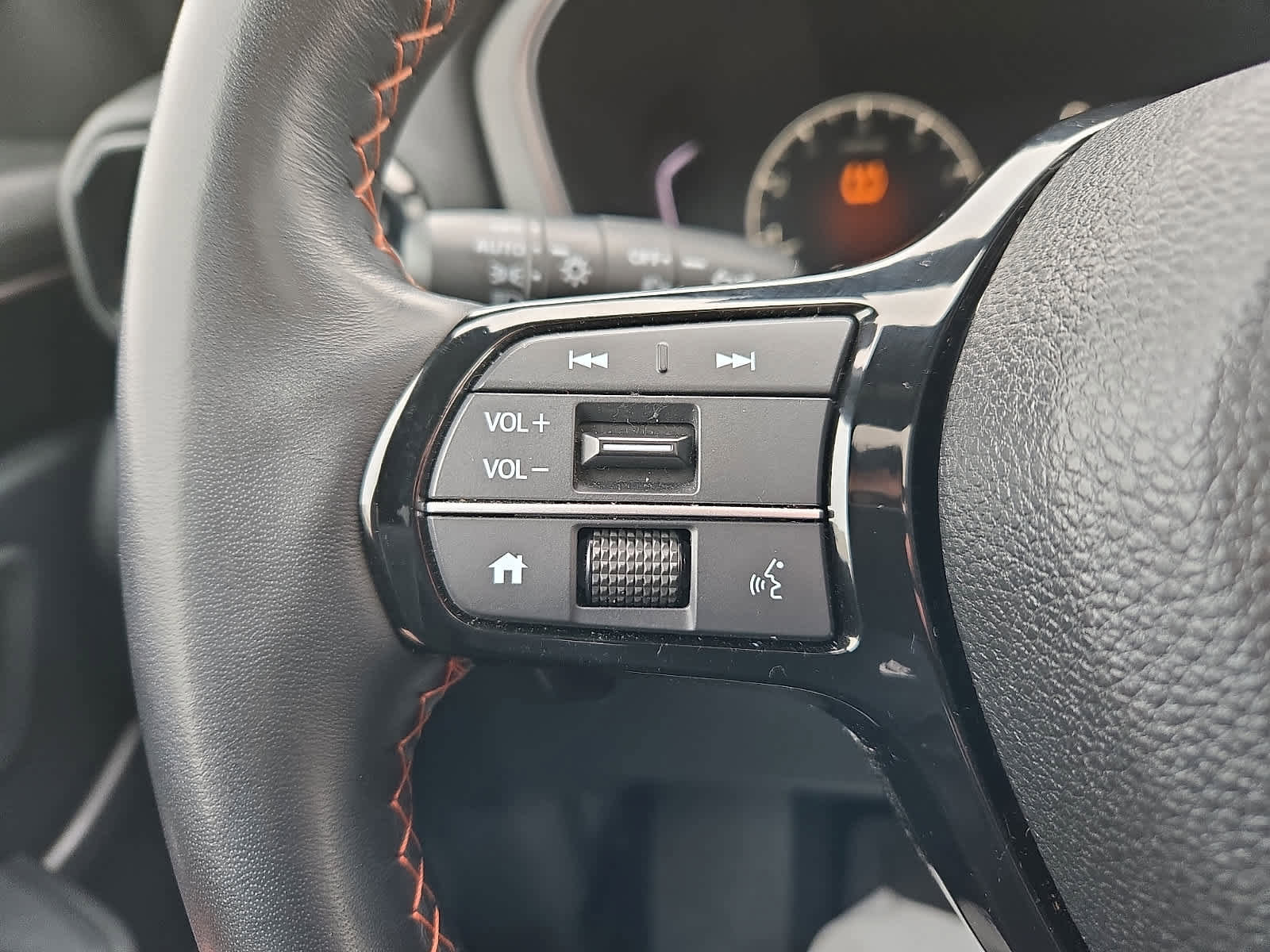 Used 2025 Honda Pilot TrailSport image 23