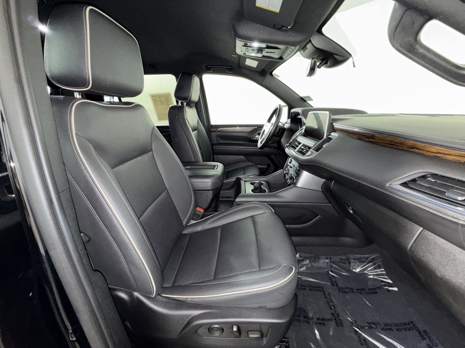 Used 2023 Chevrolet Tahoe Premier AWD/4WD image 26