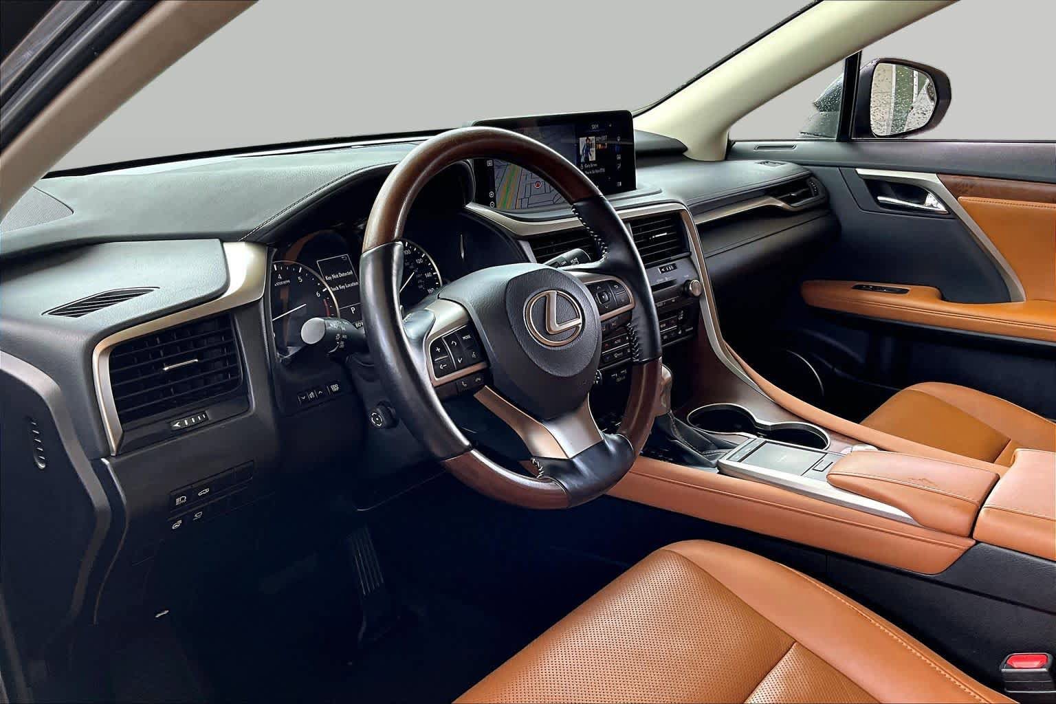 Used 2022 Lexus RX 350L Premium w/ Premium Package AWD/4WD image 15