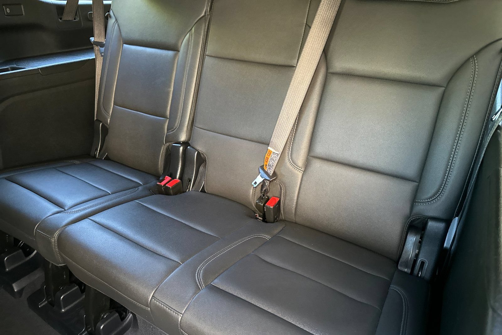 Used 2025 Chevrolet Suburban LT AWD/4WD image 15