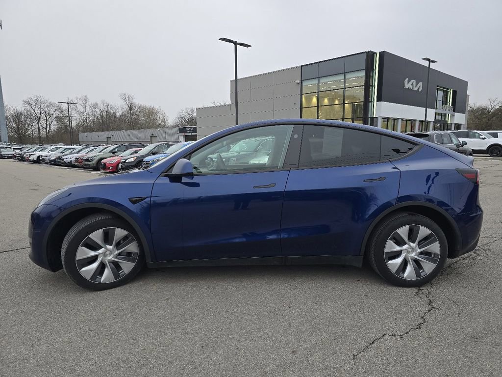 Used 2024 Tesla Model Y Long Range image 10