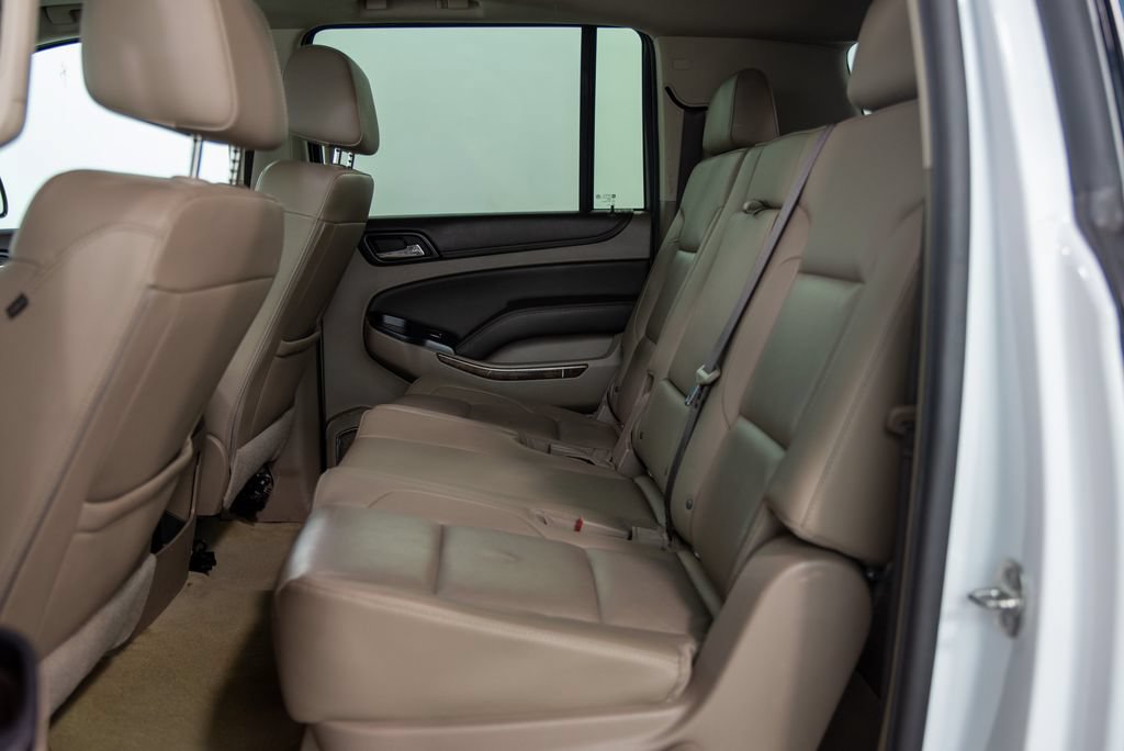 Used 2018 Chevrolet Suburban LT w/ LT Signature Package AWD/4WD image 10