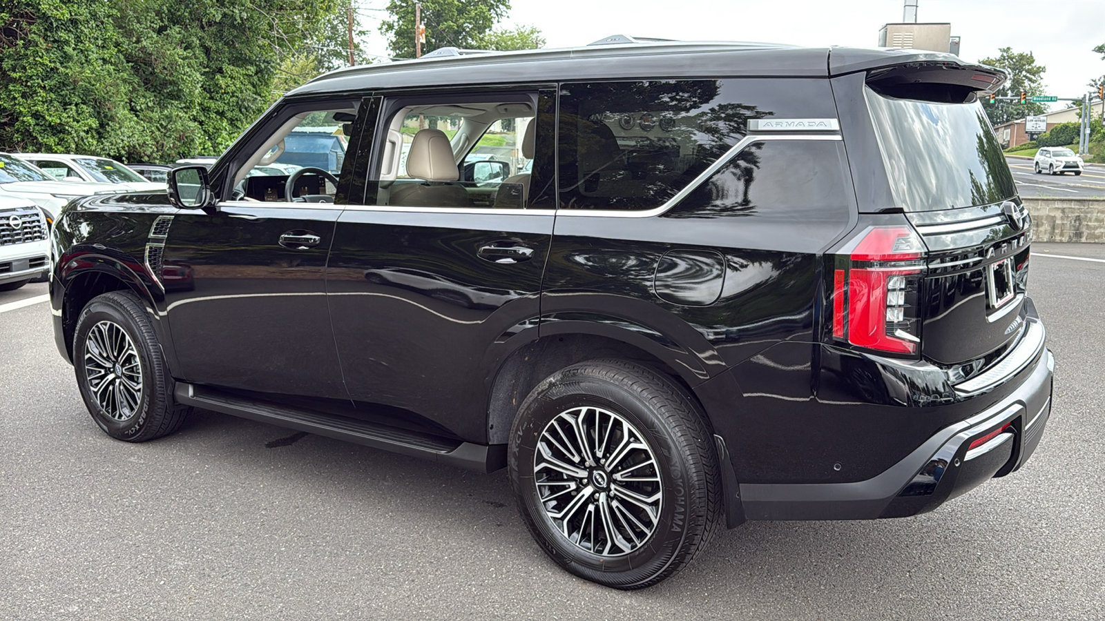 Certified 2026 Nissan Armada Platinum AWD/4WD image 23