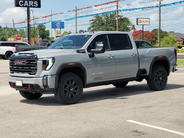 Used 2024 GMC Sierra 2500 AT4 w/ AT4 Premium Plus Package AWD/4WD image 4