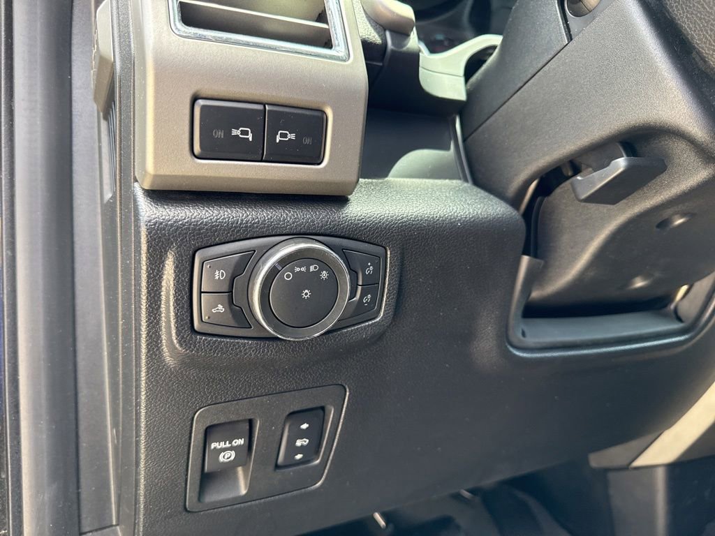 Used 2015 Ford F150 Lariat AWD/4WD image 25