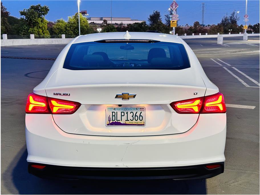 Used 2021 Chevrolet Malibu LT image 4