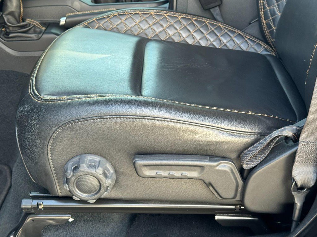 Used 2022 Jeep Wrangler Unlimited Sahara image 30