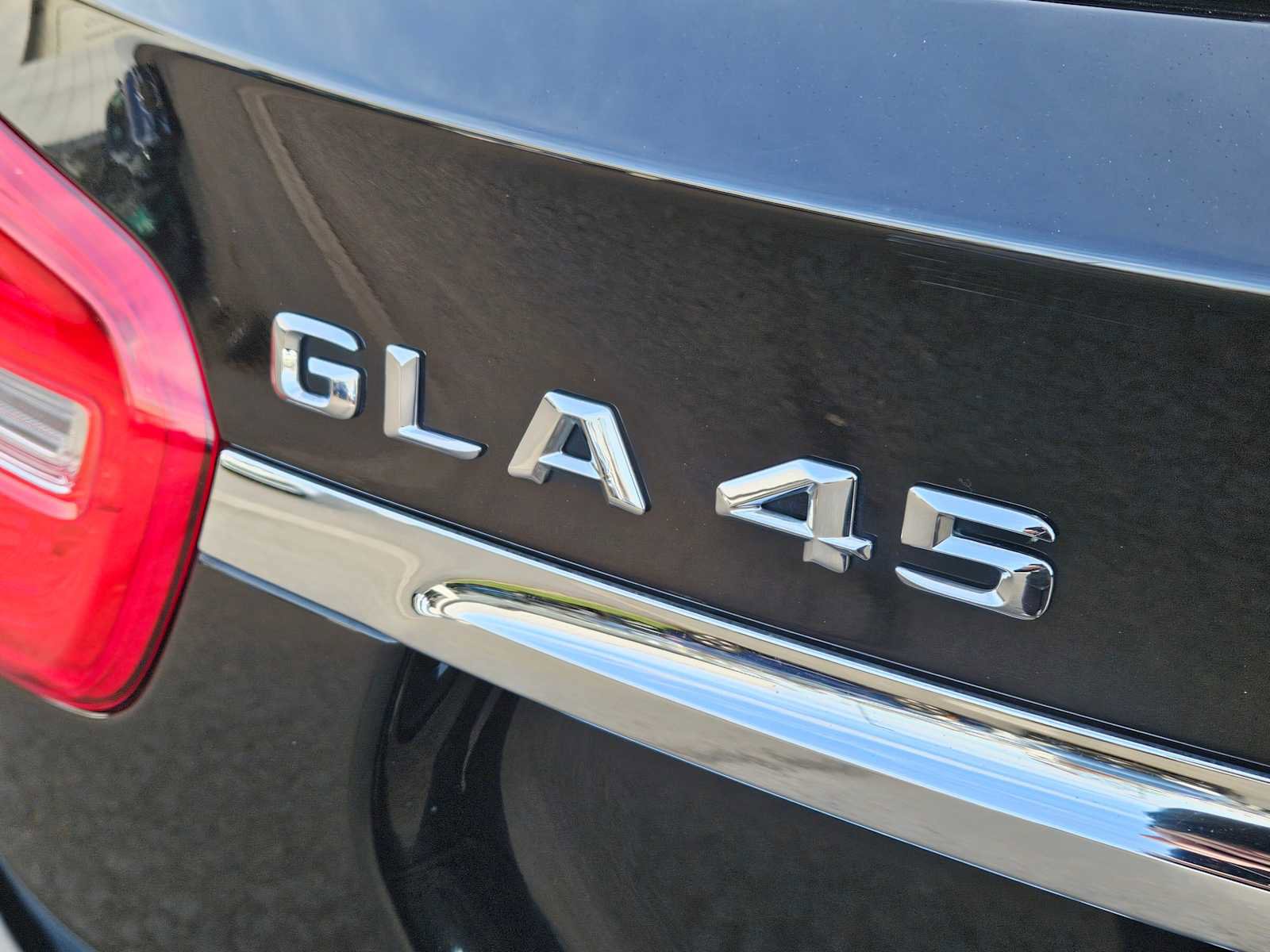 Used 2015 Mercedes-Benz GLA 45 AMG GLA 45 AMG image 16