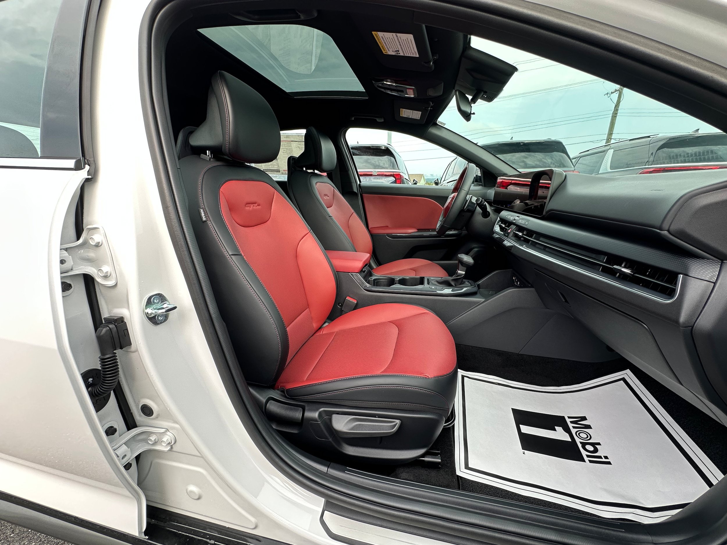 New 2026 Kia K4 GT-Line w/ GT-Line Premium Package FWD image 16