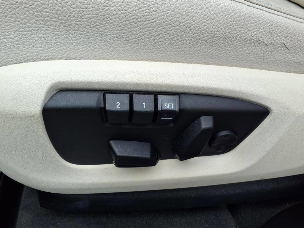 Used 2016 BMW X5 xDrive40e image 17