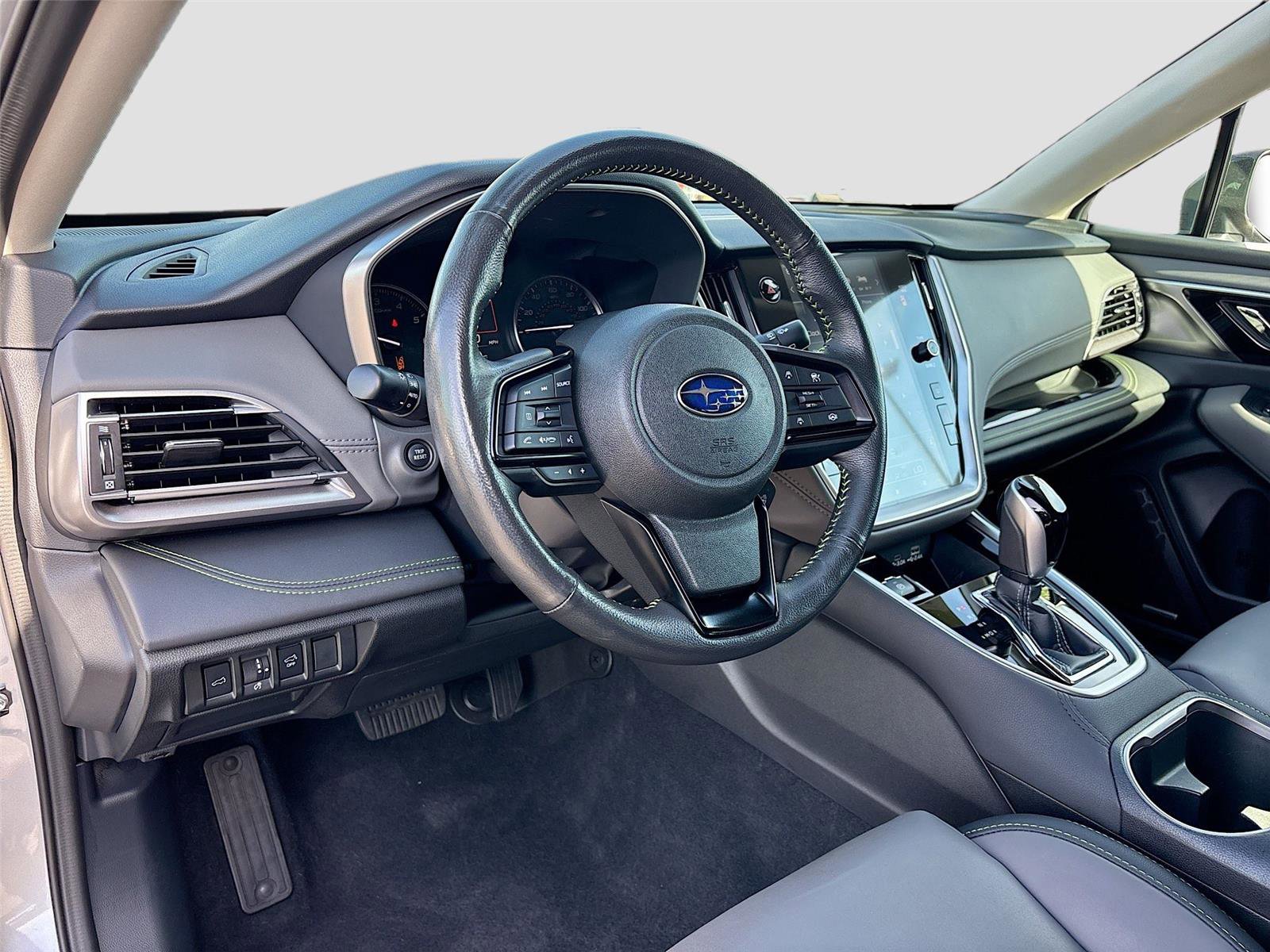 Used 2024 Subaru Outback Onyx Edition XT w/ Popular Package #2 image 10