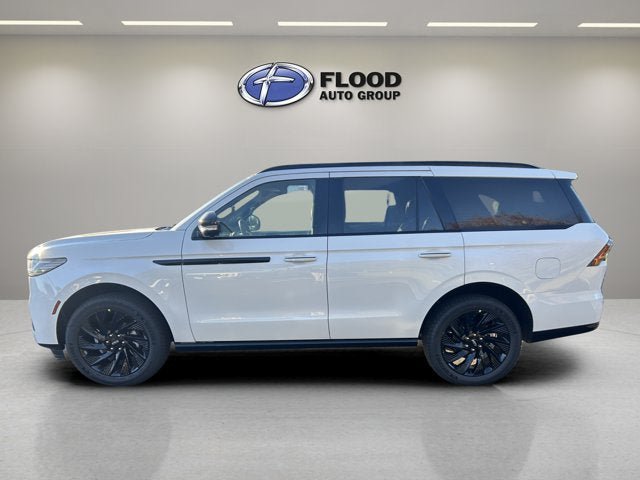New 2027 Lincoln Navigator Reserve w/ Jet Appearance Package AWD/4WD image 5