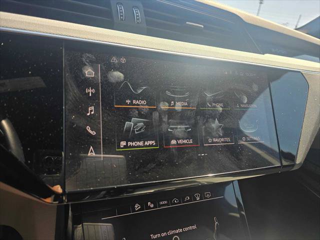 Used 2024 Audi Q8 e-tron Prestige w/ Prestige Package AWD/4WD image 29