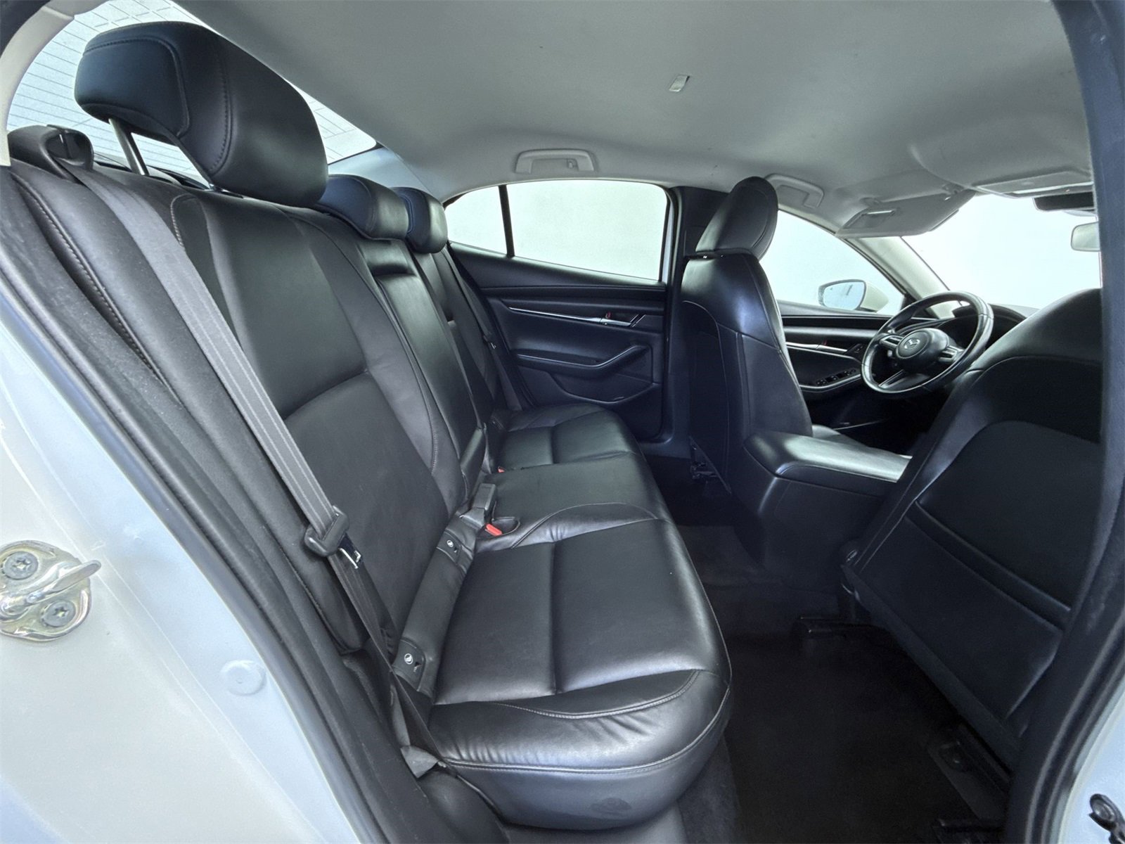 Used 2020 MAZDA MAZDA3 Sedan w/ Select Package image 40