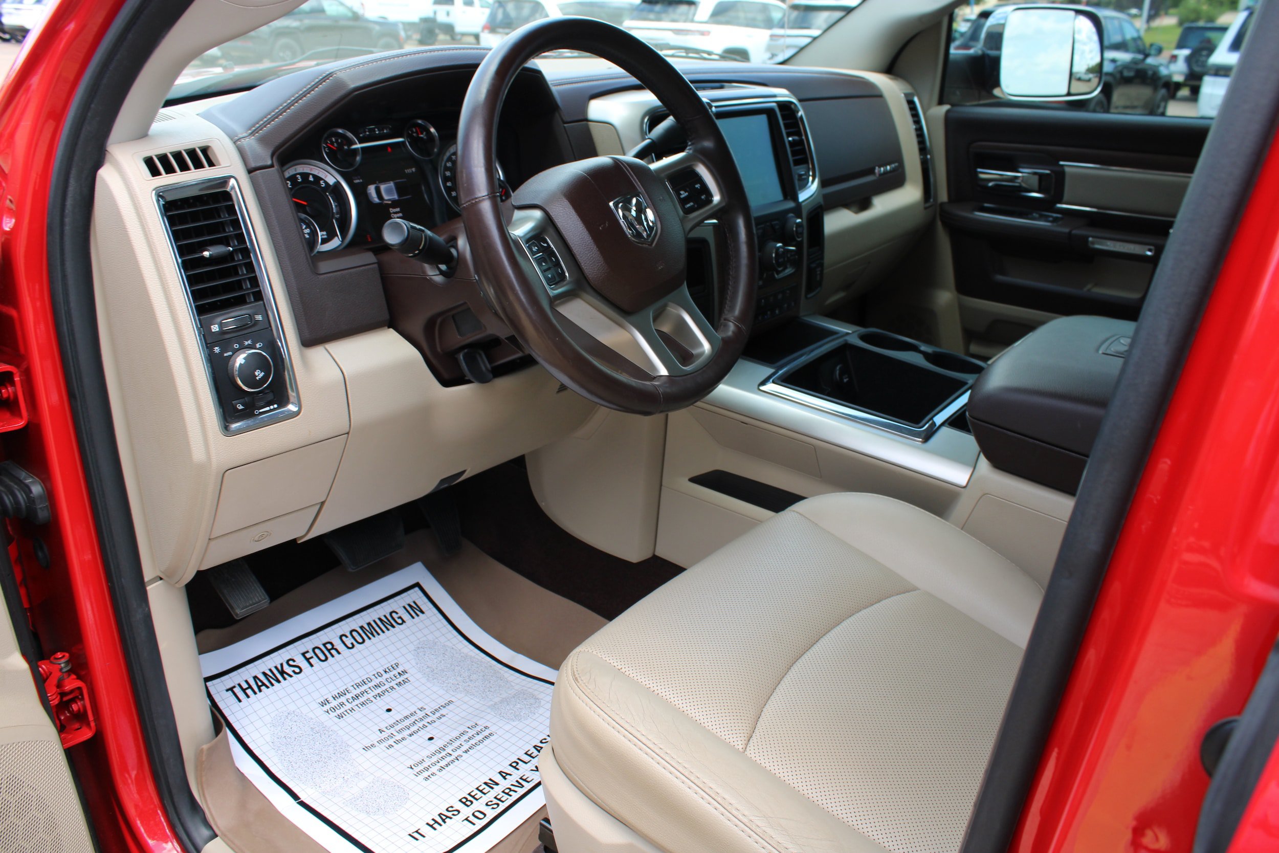 Used 2014 RAM 3500 Laramie w/ Convenience Group RWD image 21