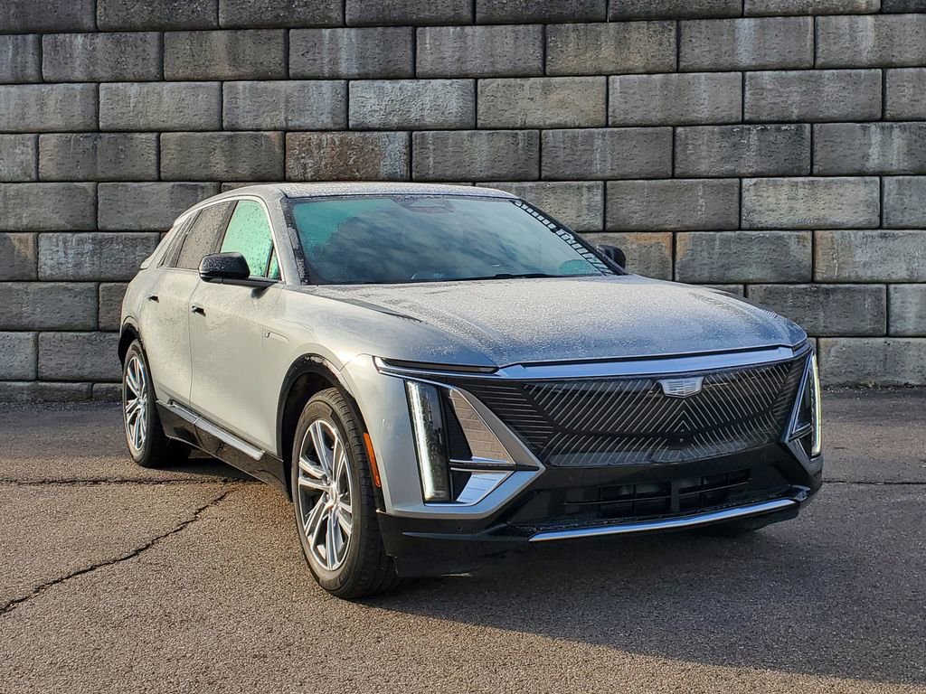 Used 2024 Cadillac Lyriq Luxury w/ LPO, Floor Liner Package image 7