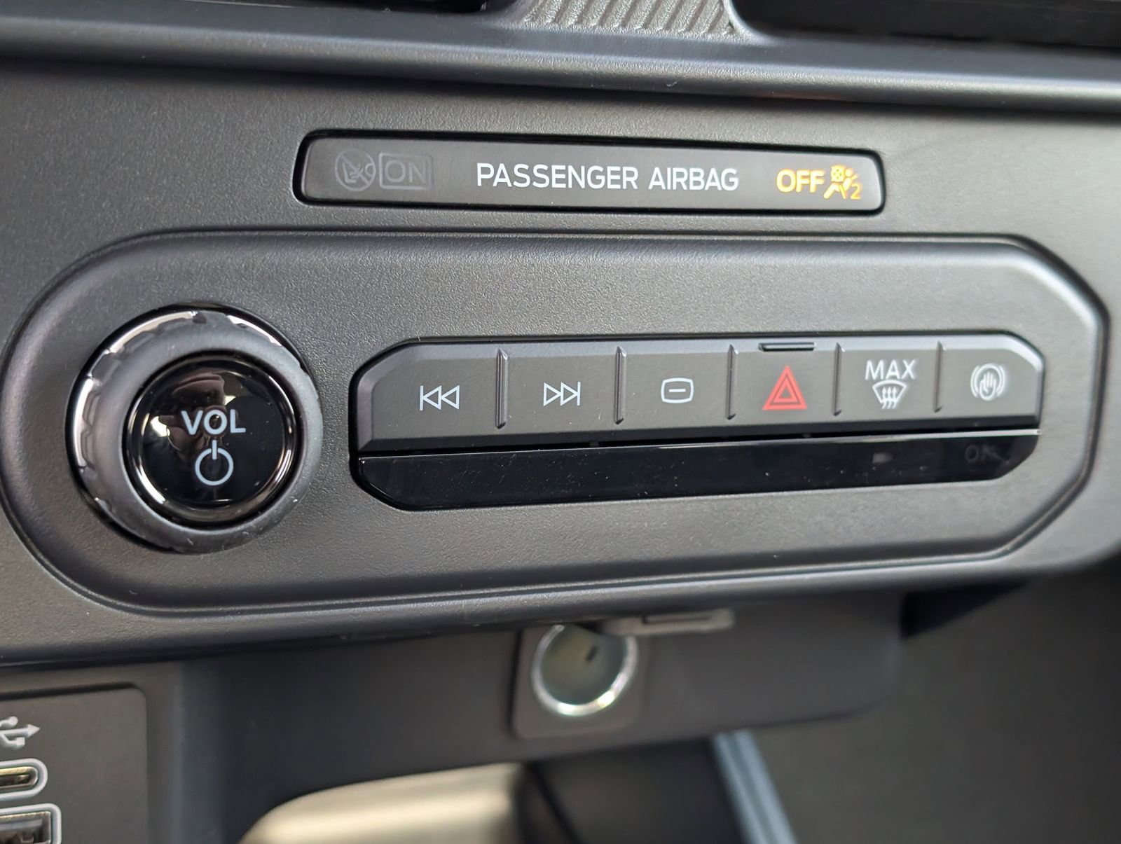 New 2026 Ford Maverick XL image 14