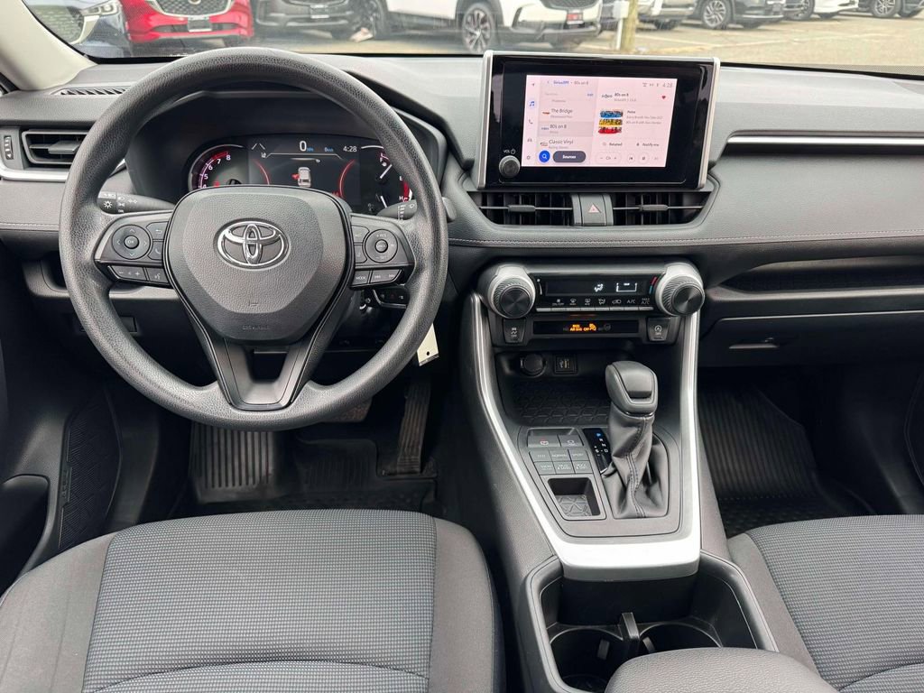Used 2023 Toyota RAV4 LE image 17