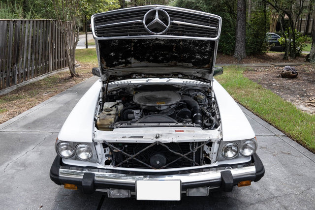 Used 1988 Mercedes-Benz 560 SL image 16
