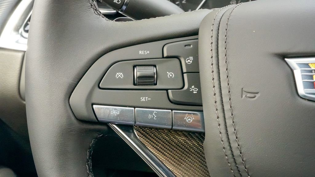 Certified 2025 Cadillac XT6 Premium Luxury w/ Platinum Package image 34