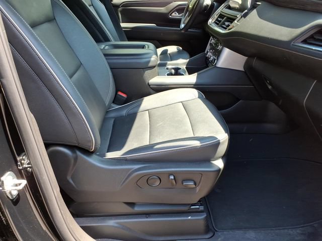 Used 2023 GMC Yukon SLT w/ SLT Premium Package AWD/4WD image 8