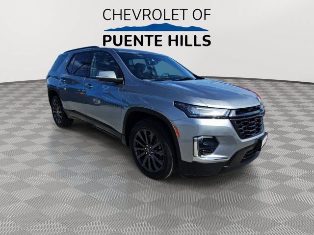 Used 2023 Chevrolet Traverse RS AWD/4WD image 2