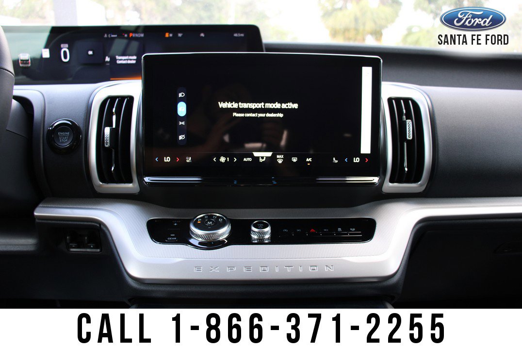 New 2025 Ford Expedition Active image 36