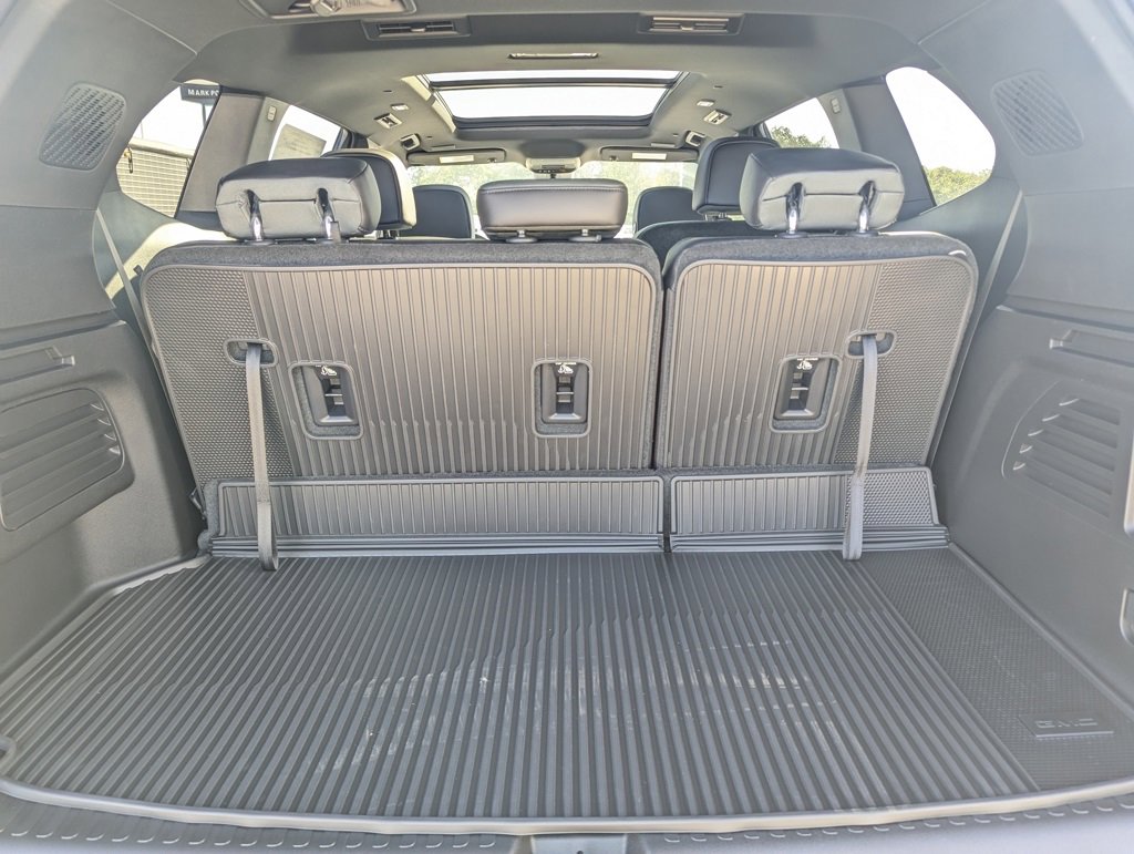 New 2026 GMC Acadia AT4 w/ Luxury Package image 16