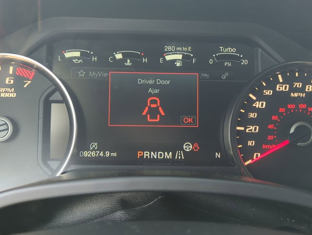 Used 2018 Ford F150 Raptor w/ Equipment Group 802A Luxury image 12