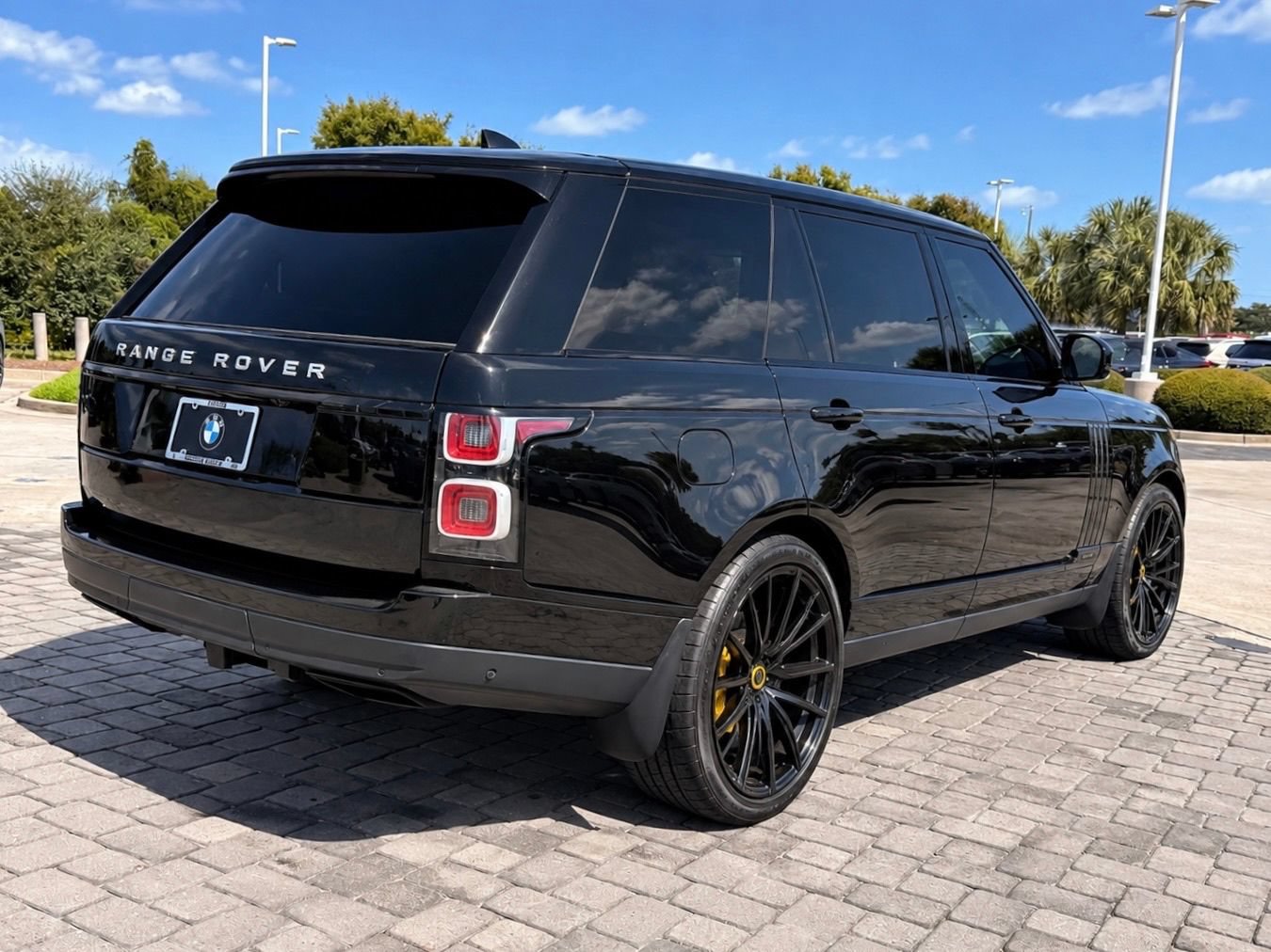 Used 2021 Land Rover Range Rover P525 Westminster Edition LWB AWD/4WD image 9