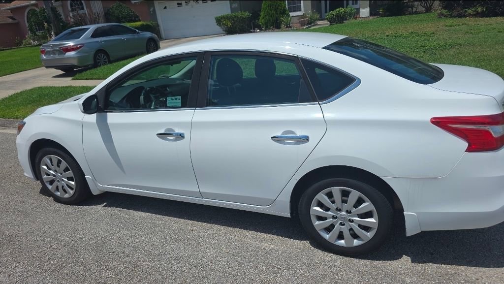 Used 2019 Nissan Sentra S FWD image 2