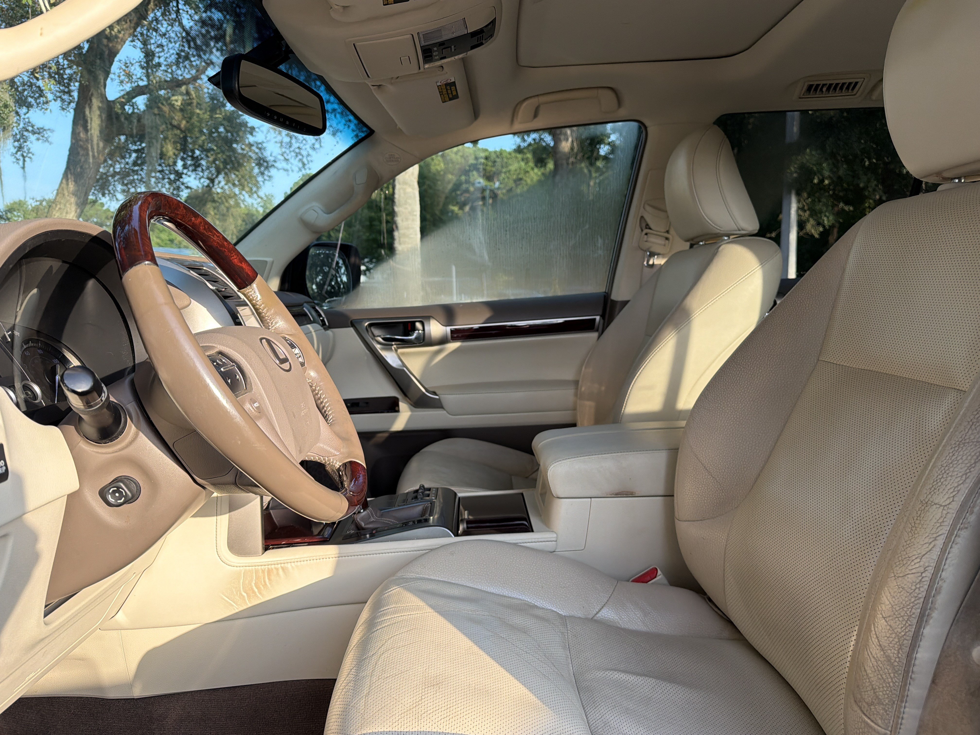 Used 2017 Lexus GX 460 Premium w/ Premium Package AWD/4WD image 15