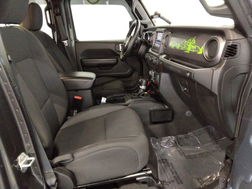 Used 2021 Jeep Wrangler Unlimited Sport image 43