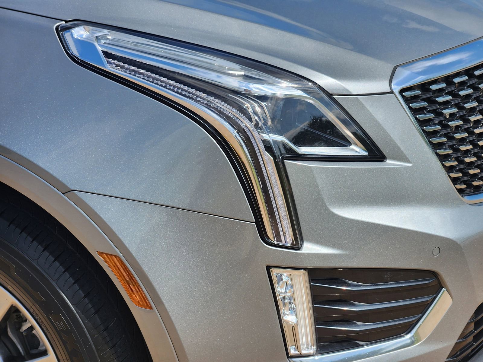 Used 2023 Cadillac XT5 Premium Luxury FWD image 11