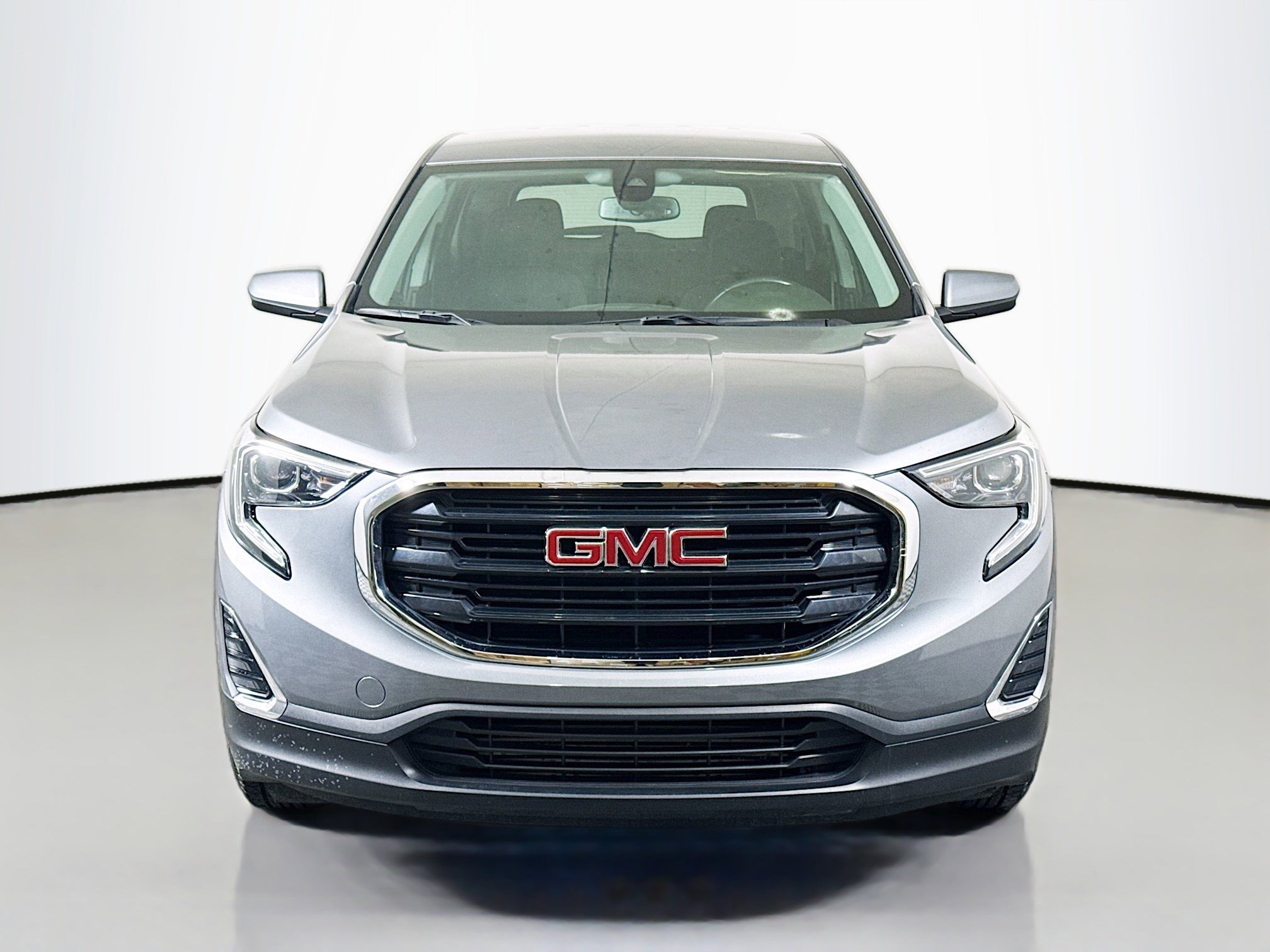 Used 2020 GMC Terrain SLE image 2