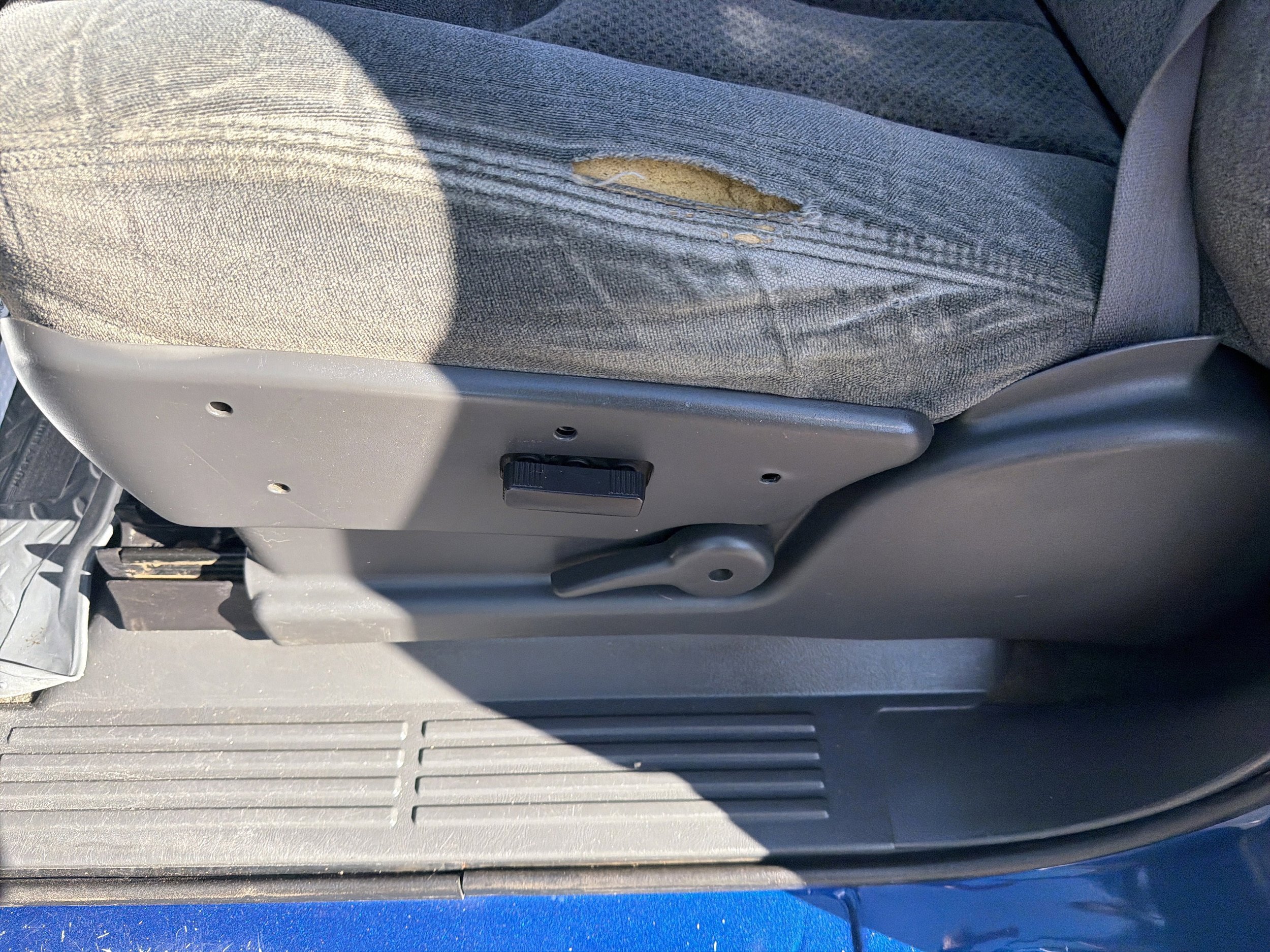 Used 2003 Chevrolet Silverado 3500 LS w/ Skid Plate Package AWD/4WD image 12