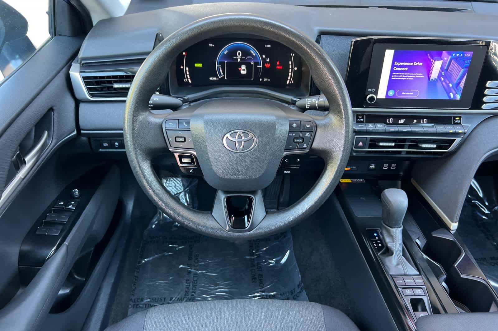 Used 2025 Toyota Camry LE FWD image 15