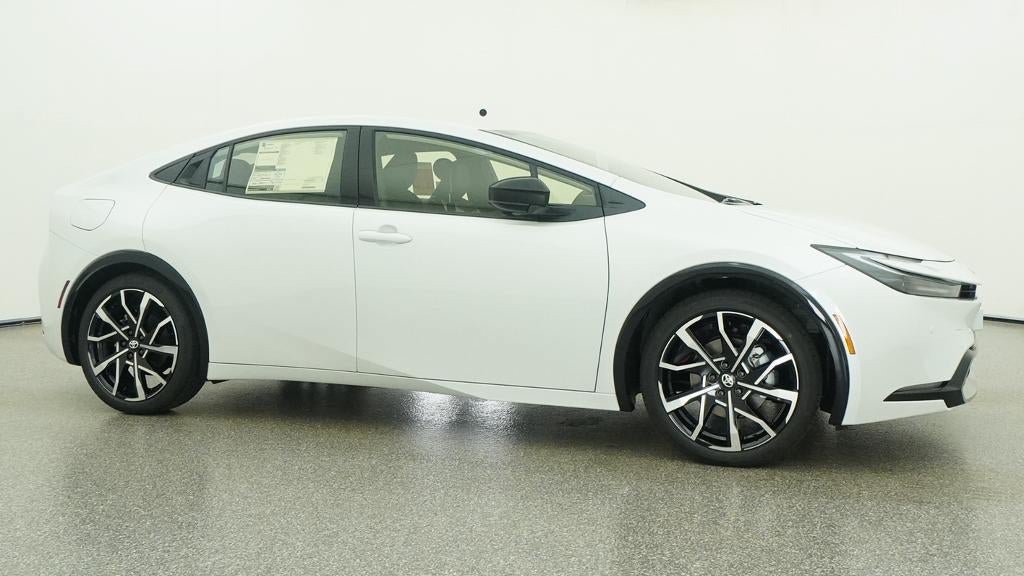 New 2027 Toyota Prius Plug-In Hybrid FWD image 28