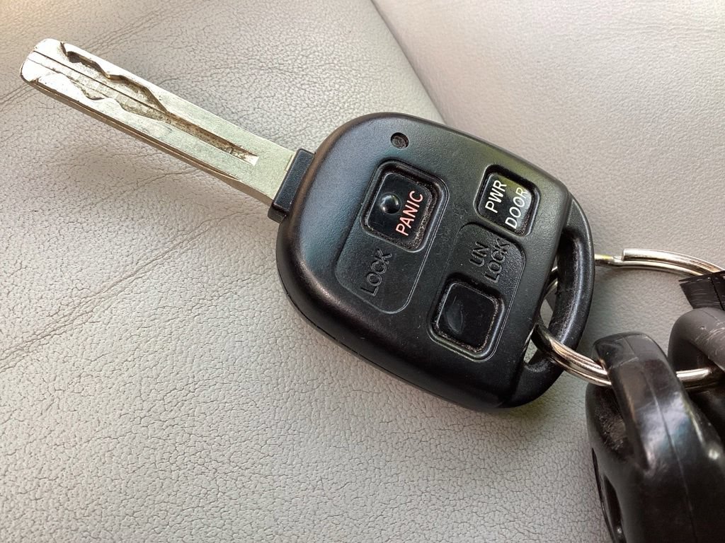 Used 2006 Lexus RX 330 AWD image 32