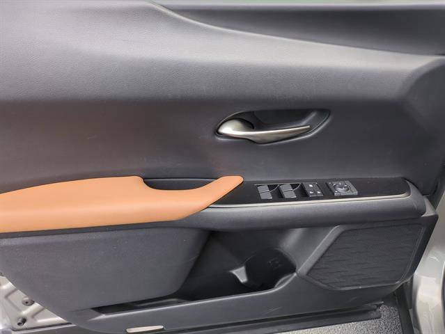 Used 2019 Lexus UX 250h image 52